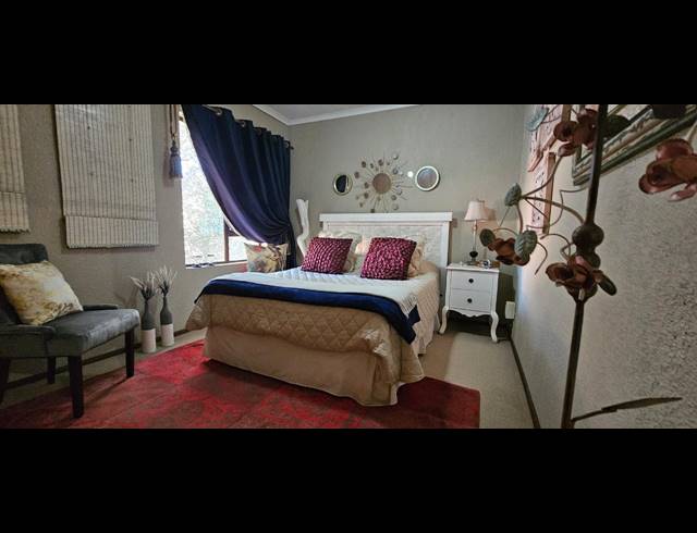 3 BEDROOM FREESTANDING FOR SALE IN CASHAN
